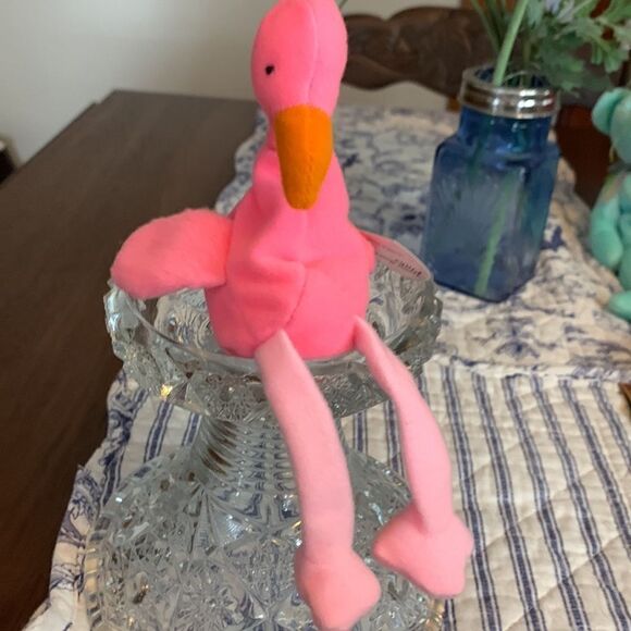 Pinky tiny flamingo   - Picture 2 of 6